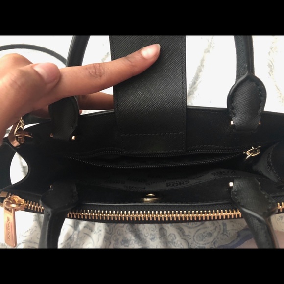 Michael Kors Karla Small East West - Picture 4 of 4